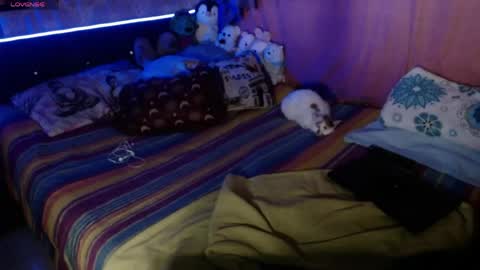 emma online show from April 9, 3:10 am