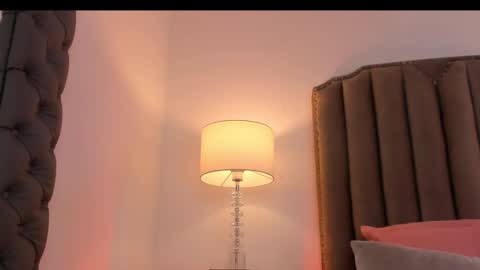 Ema online show from February 15, 2:44 pm