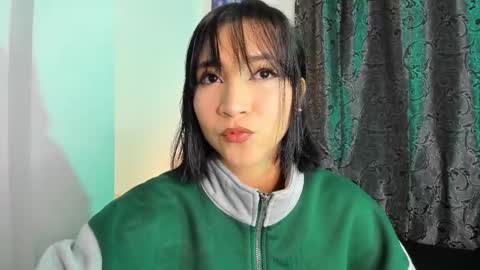 emma_woods__ online show from September 9, 2:44 am