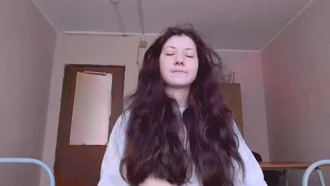 Emma online show from November 10, 11:24 am