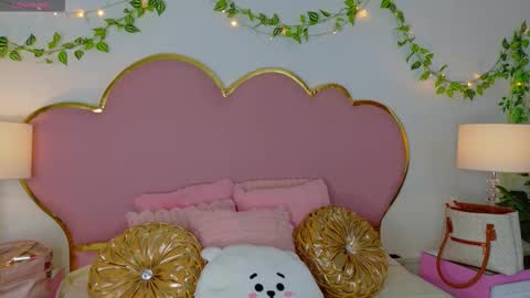 Welcome Im yosein  Your love is my passion activate it with your tips and enjoy with me online show from November 6, 10:02 pm