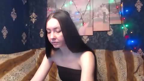 EmmaGoldX online show from March 5, 9:49 am