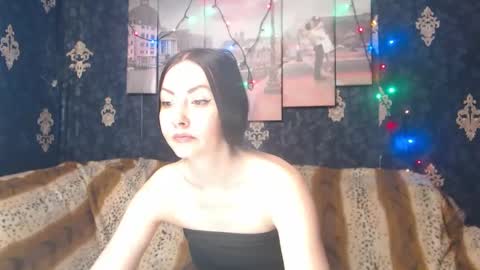EmmaGoldX online show from March 6, 6:41 am
