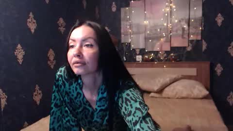 EmmaGoldX online show from October 13, 8:49 am