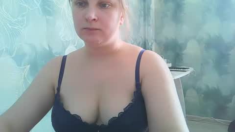 emmamelody online show from March 25, 8:10 am