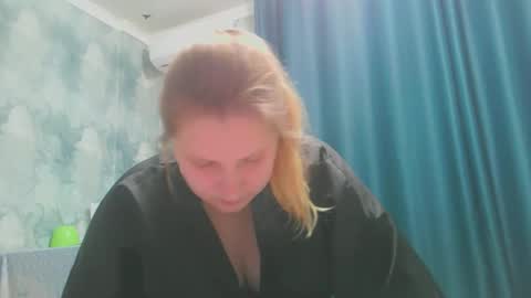 emmamelody online show from October 13, 5:48 pm