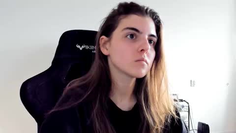 Emma online show from October 13, 10:39 am