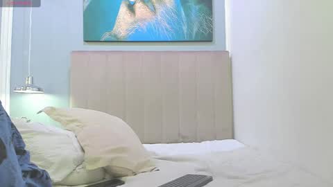 Emmanuel Bart online show from December 11, 9:01 pm