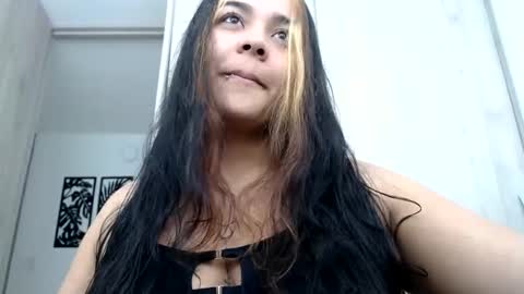 Emma online show from February 14, 5:46 pm