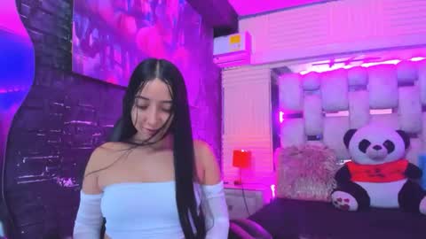 Emma online show from June 3, 1:30 am