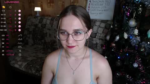 Mia online show from December 15, 5:42 pm
