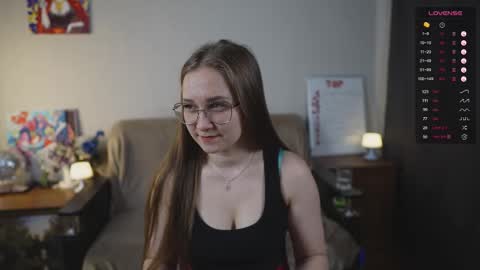 Mia online show from October 4, 4:38 pm