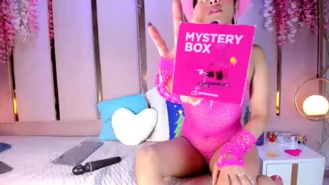 emmawilliams_2 online show from November 30, 6:31 am