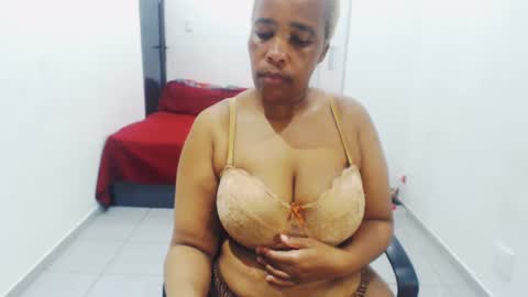 Emmy Lilly and Sam online show from December 18, 6:57 pm