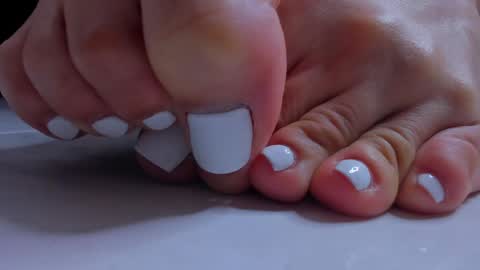 Emmi online show from December 13, 1:26 am