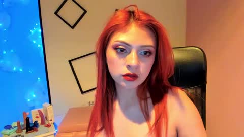 EmmilyWalker online show from September 26, 4:42 am
