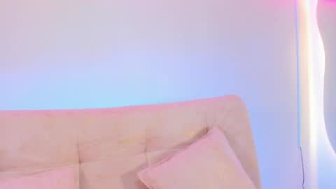 EMMILY online show from May 8, 2:12 pm