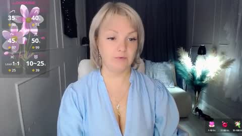 Snapshot of emmmam chatting on September 11, 2:29 pm emmmam online show from September 11, 2:29 pm