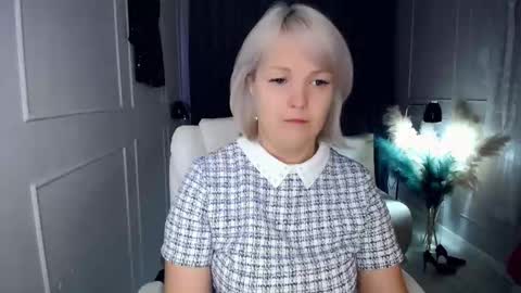 emmmam online show from November 21, 10:02 am