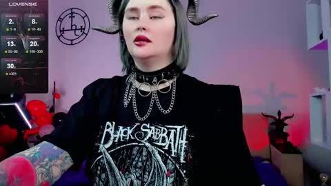 Emmy Bright     50  online show from February 26, 6:19 am