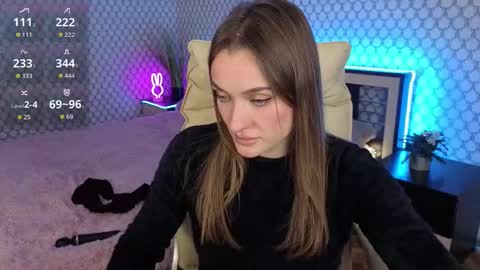 Emma online show from October 21, 7:28 pm