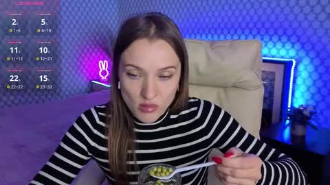 Emma online show from September 30, 7:19 am