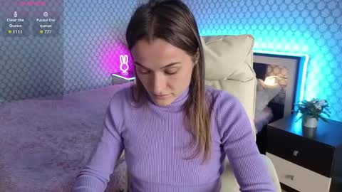 Emma online show from October 7, 8:32 am