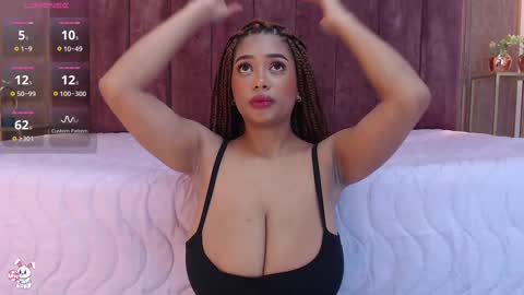 Snapshot of emy_leon chatting on February 13, 7:31 pm Emy online show from February 13, 7:31 pm
