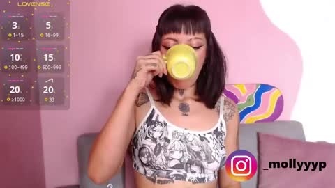 emy_molly online show from February 16, 1:49 pm