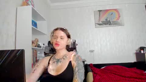 emydeliro online show from May 4, 1:17 pm