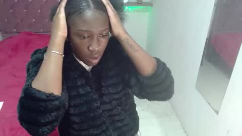 emyfuckhard online show from November 18, 2:53 pm