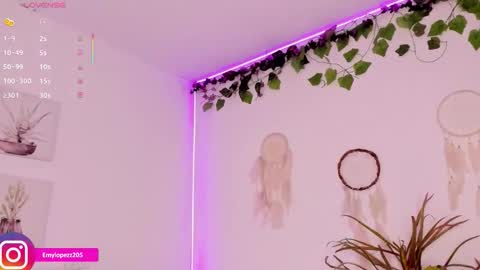 Emily online show from September 30, 9:25 pm