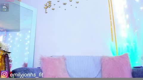 EMYLY  online show from February 4, 12:19 am