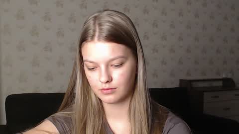 EmySway online show from December 21, 7:38 pm