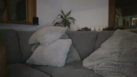 emyxxl online show from November 18, 1:41 am