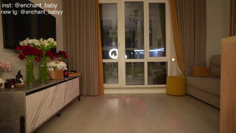 My name is Eva online show from October 2, 11:58 pm