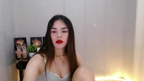 enchantress_mia03 online show from May 16, 10:36 am