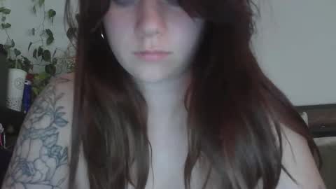 endlessly evie online show from February 18, 11:41 pm