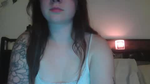 endlessly evie online show from March 6, 5:14 am