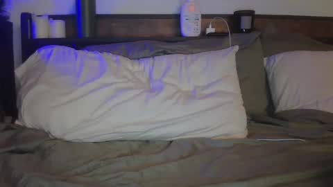 endlessly evie online show from January 17, 2:18 am