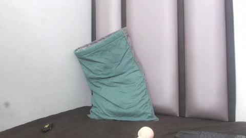 endrick_23 online show from March 27, 4:51 am