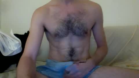 endymioon online show from March 31, 7:58 pm