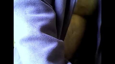 englishguysurrey online show from December 5, 9:44 am