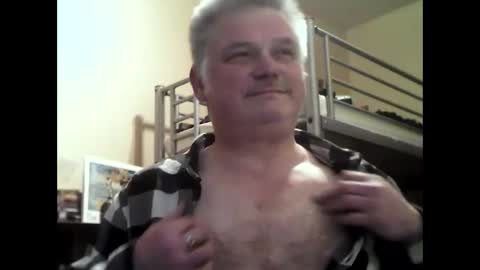 englishguysurrey online show from March 6, 6:16 pm