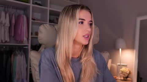 entya online show from September 25, 6:20 am