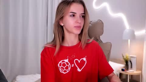 entya online show from November 7, 7:22 am