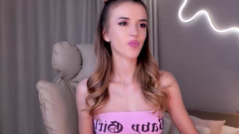 entya online show from March 26, 6:19 am