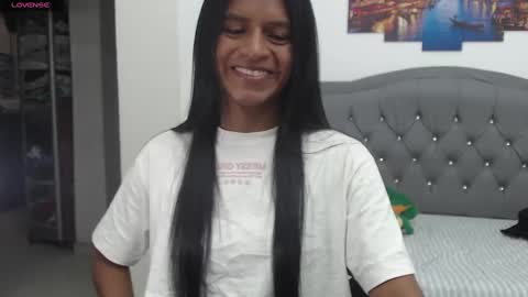 Enyenlina online show from October 2, 12:15 pm