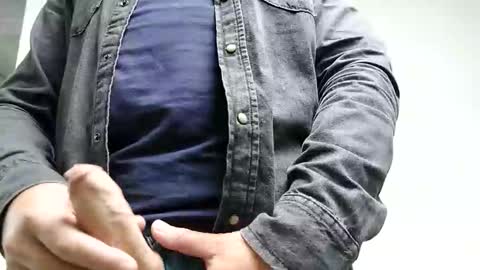 Enzos Massive Cock online show from October 10, 2:12 pm