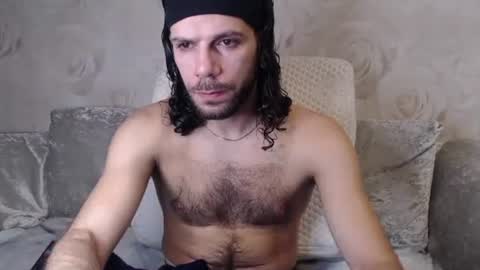 enzofrenchy online show from February 17, 4:42 am